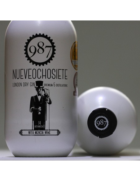 987 NUEVEOCHOSIETEE GIN